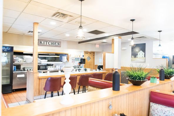 400 W South St, Plano, IL 60545